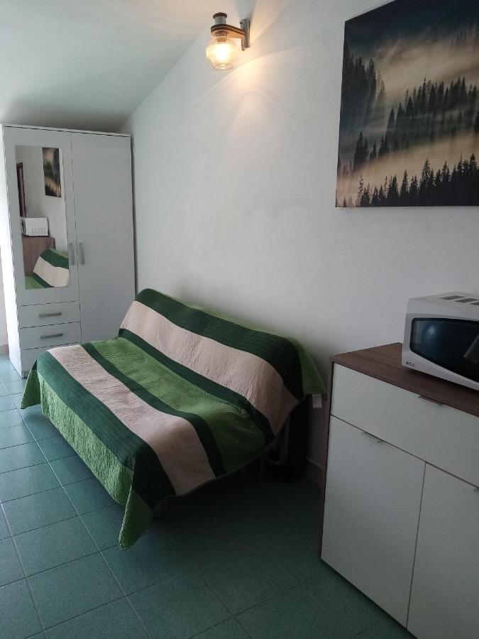 Apartmani Nikola Biograd Na Moru Exterior photo