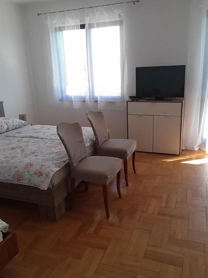 Apartmani Nikola Biograd Na Moru Exterior photo