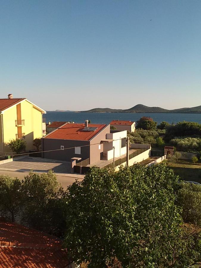 Apartmani Nikola Biograd Na Moru Exterior photo