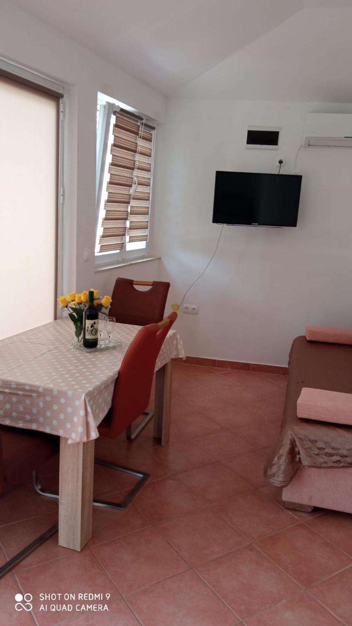 Apartmani Nikola Biograd Na Moru Exterior photo